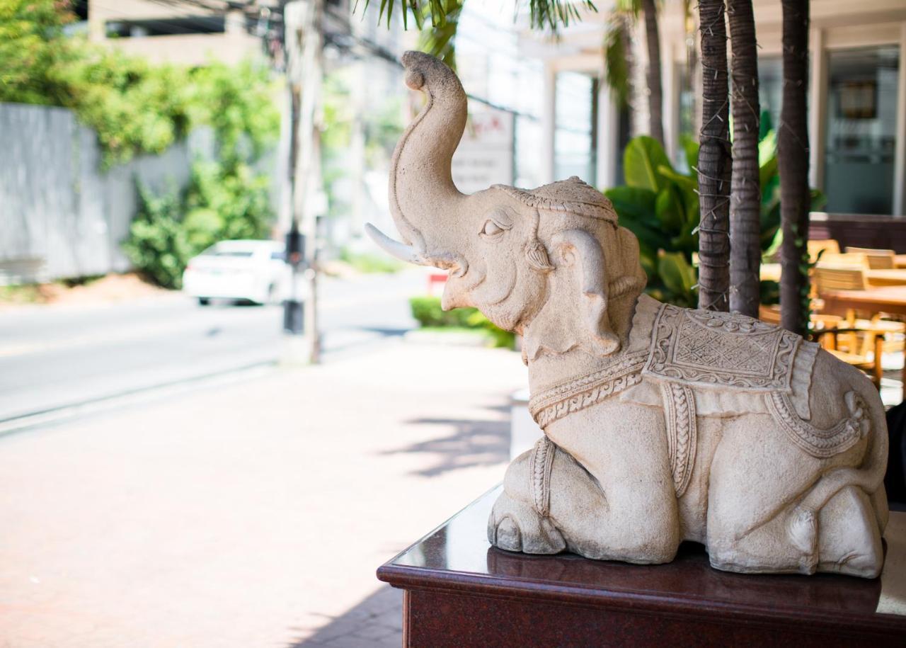 Aiyara Grand Hotel Pattaya Exterior photo