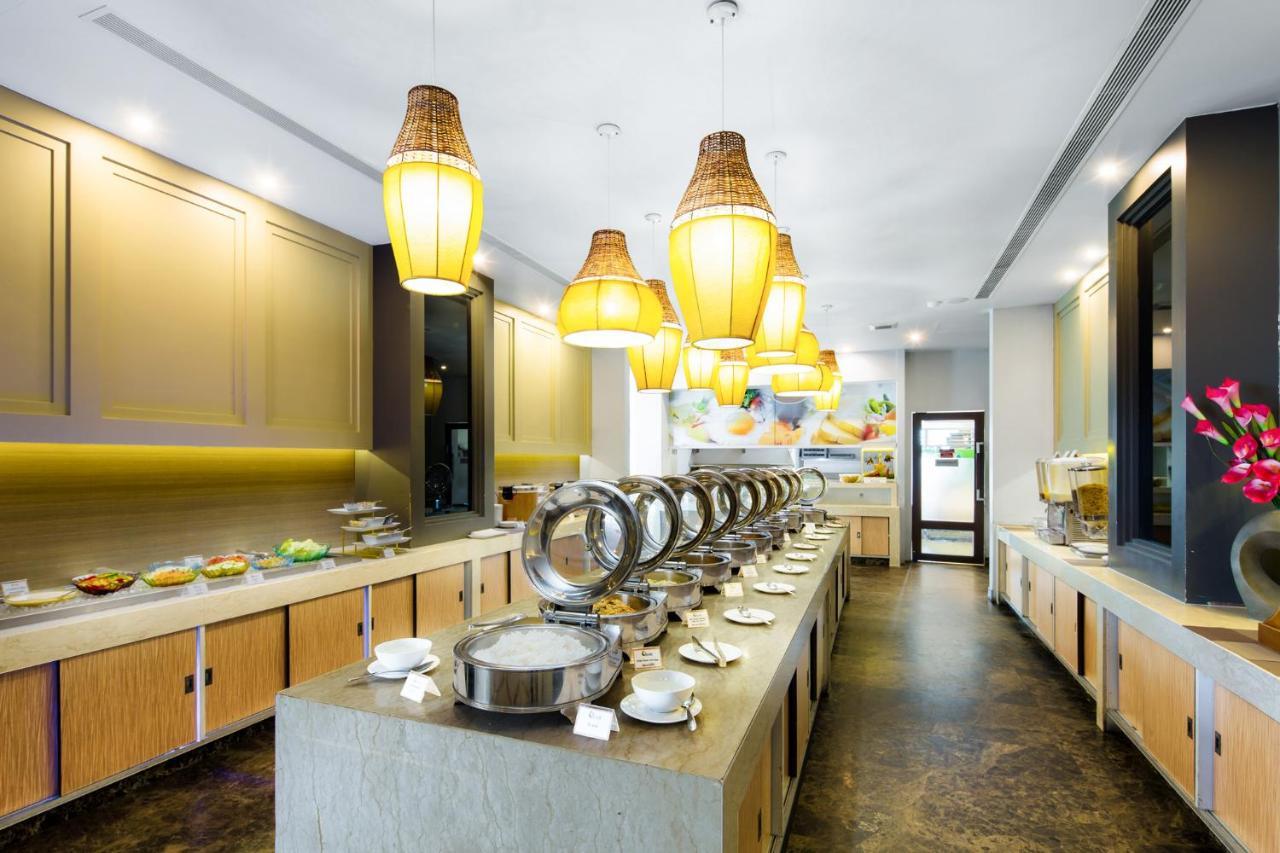 Aiyara Grand Hotel Pattaya Exterior photo